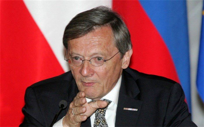 صدر اعظم اسبق اتریش: اروپا باید در مقابل خروج آمریکا از برجام بایستد