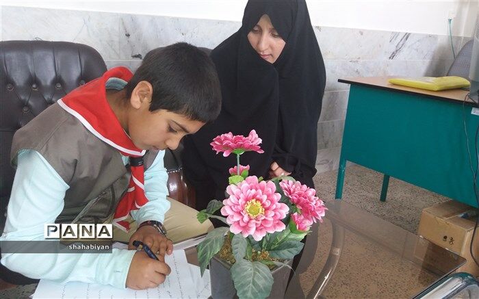 برگزاری کلاس های حفظ قرآن مجید یکساله در دارالقرآن کوثر کاشمر