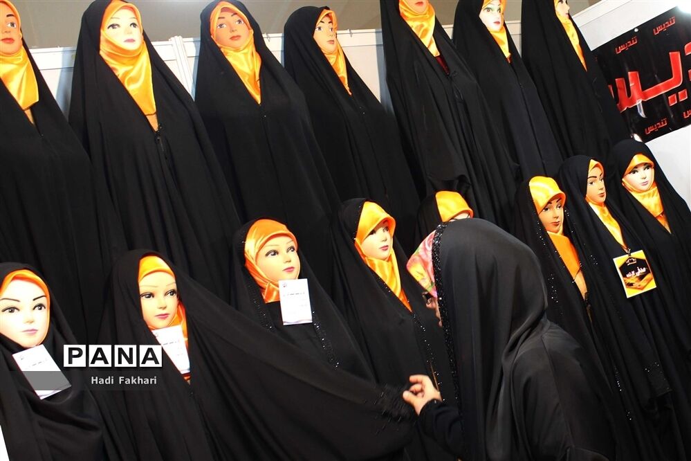 غرفه های حجاب و عفاف در بیست و ششمین نمایشگاه قرآن کریم