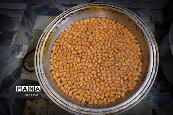 زولبیای رمضان شیرینی سفره های افطار