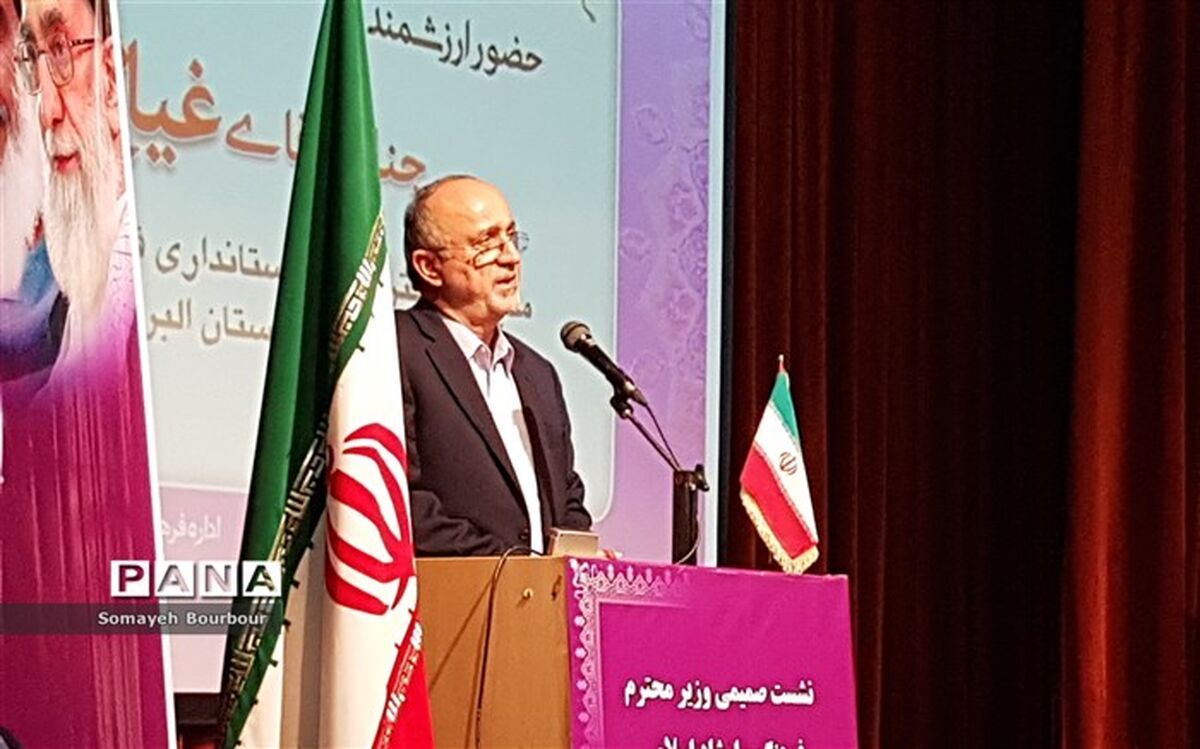 استاندار البرز: با عزمی راسخ در مسیر پیشرفت و تعالی فرهنگ و هنر ایران اسلامی گام برمی داریم