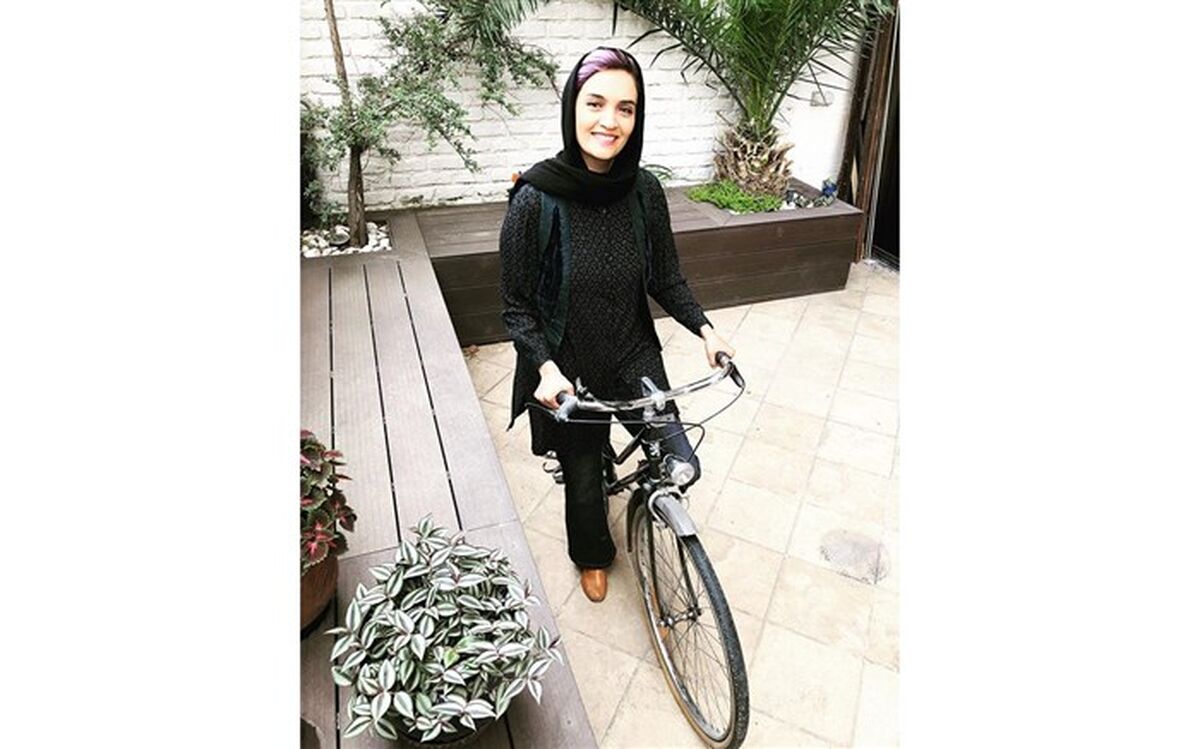 میترا حجار: تا کی باید به جای خیابان، در حیاط خانه دوچرخه‌سواری کنیم؟! + تصویر