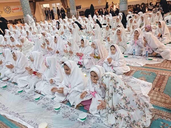 جشن بزرگ دختران روزه اولی‌ در ورزقان