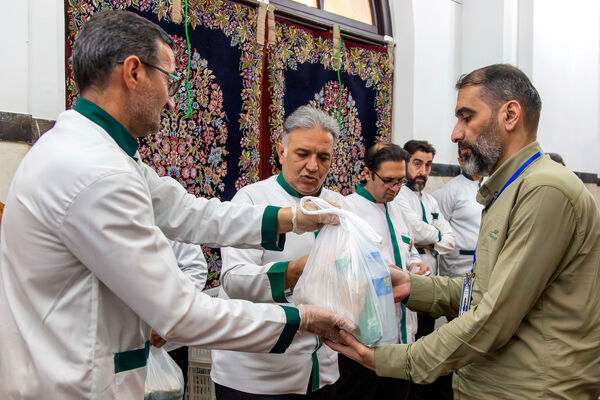 آیین معنوی اعتکاف در حرم مطهر رضوی- ۱