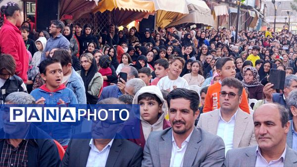 ملکان در پرتو هنر و معنویت؛ جشن میلاد امام رضا (ع) در بازار نوسازی شده