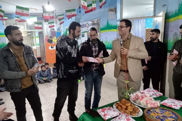  مراسم ولادت امیرالمومنین در دبستان هدایت ۲ شهرری