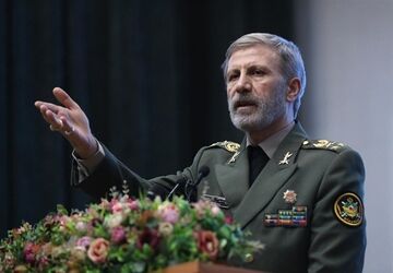 سرلشکر حاتمی: اجازه نخواهیم داد دشمن دستاوردی داشته باشد