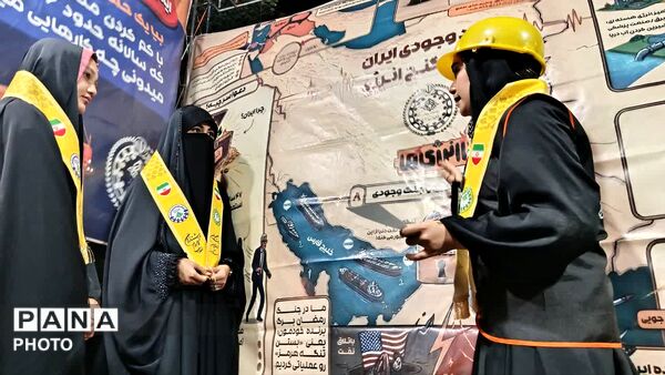بازدید مشاور وزیر در امور تشکل‌های دانش‌آموزی از موکب «باانرژی ها» در قم