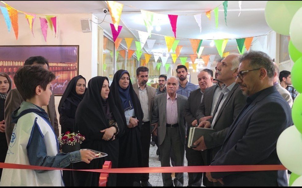 آئین افتتاحیه  اتاق بهداشت در دبستان فرهنگیان ۲