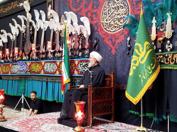 محرم؛ فصل عاشقی با اباعبدالله (ع)