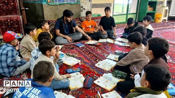ایستادگی معلمان در سایه چالش‌های جاری