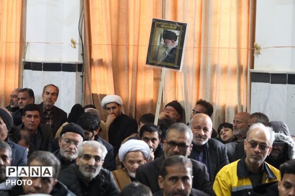 از راهپیمایی تا نماز جمعه و نمایش اتحاد امت اسلامی با حضور مسئولین در خلیل‌آباد
