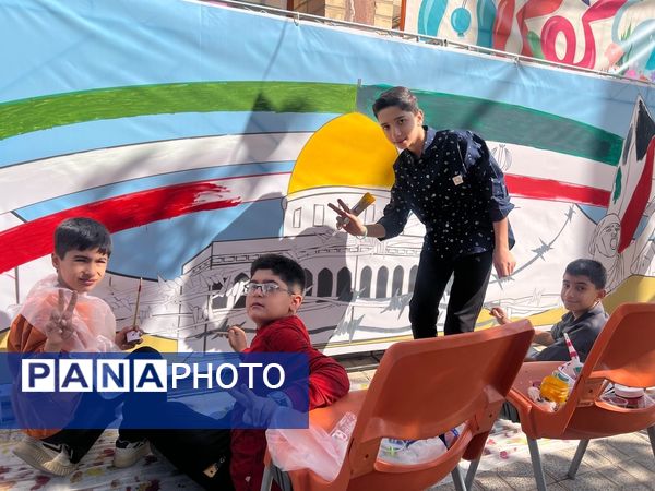رنگ‌آمیزی دیوارنگاره‌ از ظهور تا مقاومت توسط کودکان و نوجوانان استان چهارمحال و بختیاری