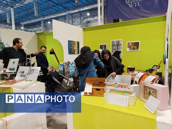 حضور پررنگ دانش‌آموزان در نمایشگاه آثار و دستاوردهای پژوهش و فناوری خراسان رضوی