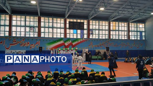  همایش دانش‌آموزی یاوران انقلاب شهرستان ورامین