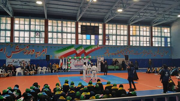  همایش دانش‌آموزی یاوران انقلاب شهرستان ورامین