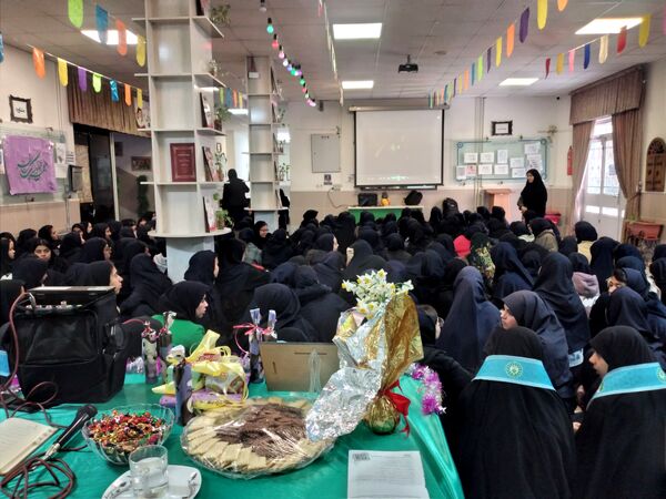 جشن نیمه‌شعبان در دبیرستان شاهد ارض اقدس ناحیه۳ مشهد
