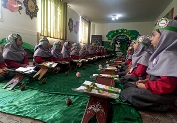 جشن قرآن در دبستان نیایش؛ آغاز مسیری روشن با کلام خدا