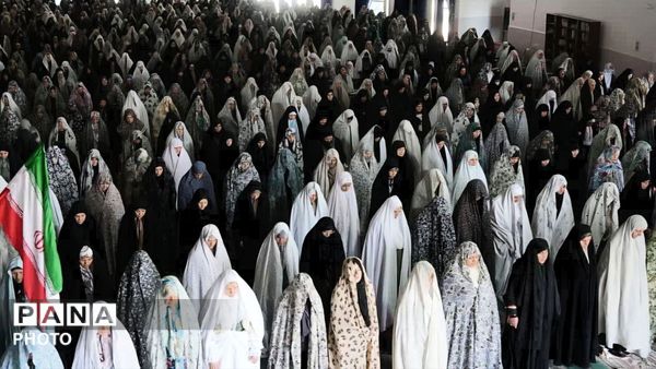 آیین عبادی ،سیاسی نماز جمعه در مصلای فردیس