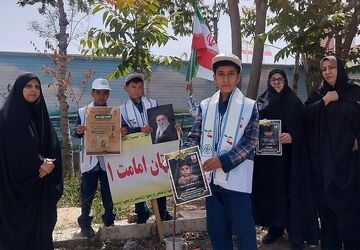 استقبال دانش‌آموزان دبستان امامت باقرشهر از پویش "نهال امید"
