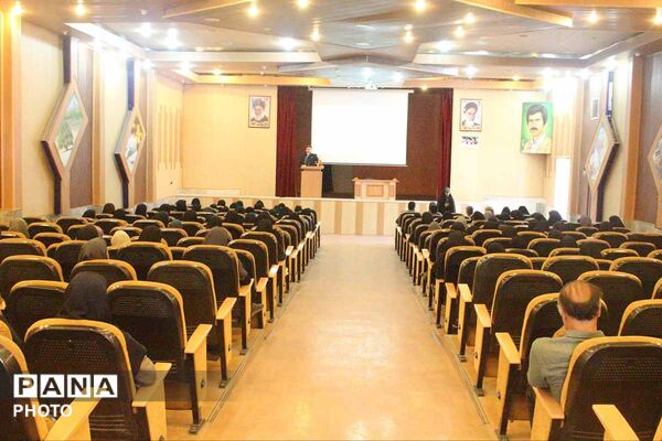 معلمان در مسیر آموزش هوشمند