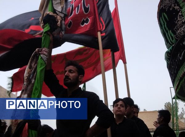 اجتماع عاشقان قمر بنی هاشم همزمان با « یُوم اَلعَبّاسْ»  در بیرجند 