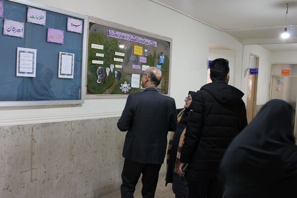 بازدید معاون پرورشی آموزش‌وپرورش ورامین از مدارس در هفته فرهنگی‌هنری «ماها»