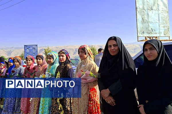 استقبال گرم و پرشوره مردم باشت از دکتر تاجگردون