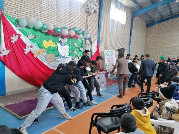 ویژه برنامه‌های دهه فجر و همایش یاوران انقلاب در مدارس روستای چری