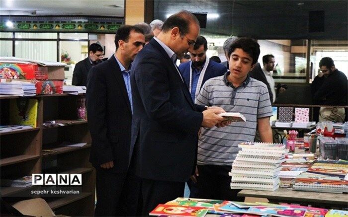 مدیرکل آموزش و پرورش استان همدان: هدف از برگزاری نمایشگاه نوشت افزار، حمایت از تولیدات داخلی است