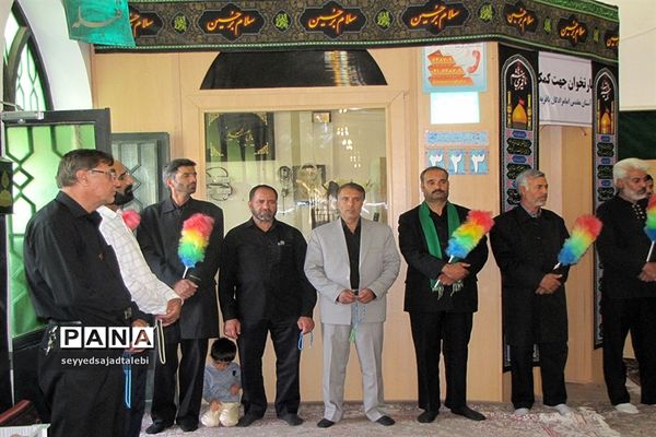 مراسم اهدا پرچم و کتیبه استان قدس رضوی به 30 هیت مذهبی استان