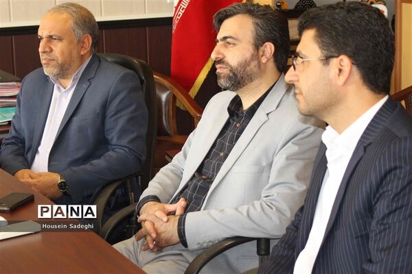 حضورمدیرکل امورتربیتی و مشاوره وزارت آموزش و پرورش در اداره کل آموزش و پرورش شهرستان‌های استان تهران