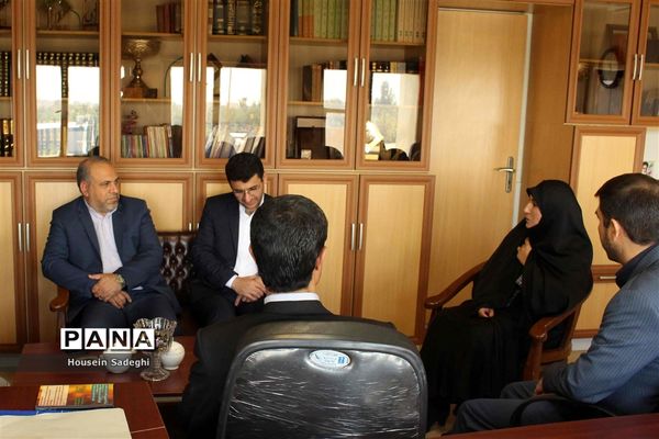 حضورمدیرکل امورتربیتی و مشاوره وزارت آموزش و پرورش در اداره کل آموزش و پرورش شهرستان‌های استان تهران