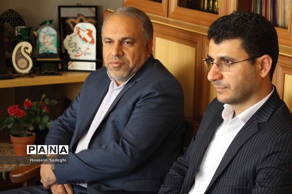 حضورمدیرکل امورتربیتی و مشاوره وزارت آموزش و پرورش در اداره کل آموزش و پرورش شهرستان‌های استان تهران