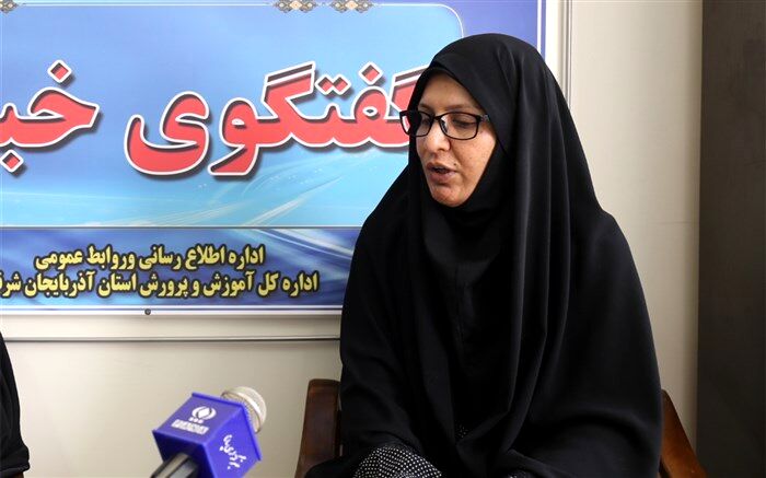 ممنوع بودن استفاده از کتابهای کمک درسی در ساعات رسمی آموزشی ابتدایی