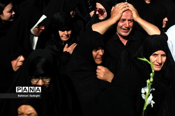 مراسم تشییع پیکرمطهر ۱۳۵شهید گمنام دفاع مقدس