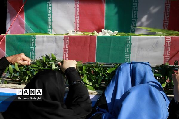 مراسم تشییع پیکرمطهر ۱۳۵شهید گمنام دفاع مقدس