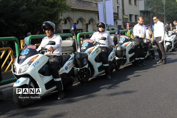 وداع باشکوه عزاداران حسینی با پیکر مطهر شهیدان هشت سال دفاع مقدس