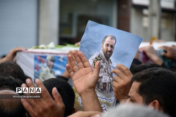 مراسم تشییع پیکر شهیدسید جلال حبیب‌اله‌پور