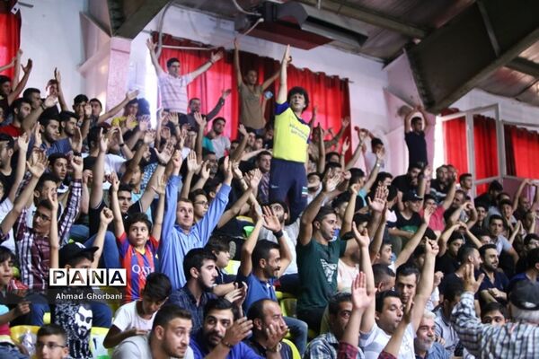 بازی فوتسال تیم‌های شهروند ساری و سوهان محمد سیمای قم