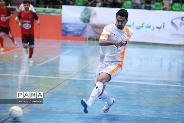 بازی فوتسال تیم‌های شهروند ساری و سوهان محمد سیمای قم