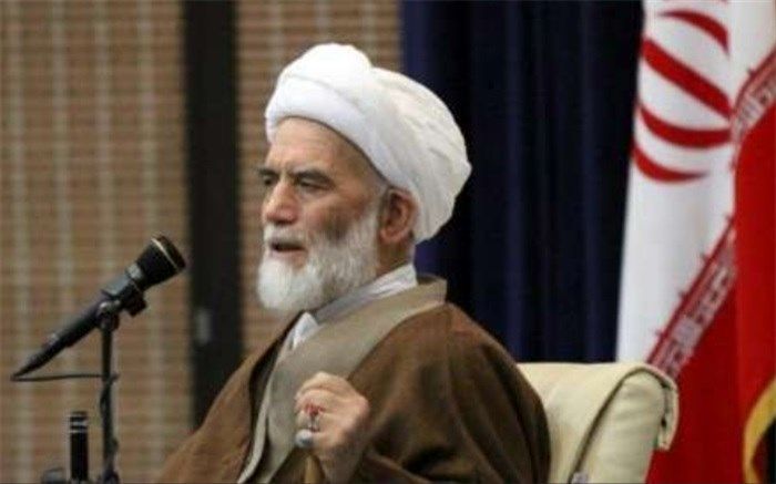 امام جمعه همدان: آیین های عزاداری به دور از خرافات برگزار شود