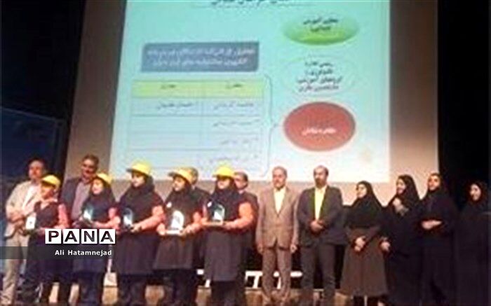 دانش آموزان بجنورد 3 رتبه برتر کشوری جشنواره جابر بن حیان را کسب کردند