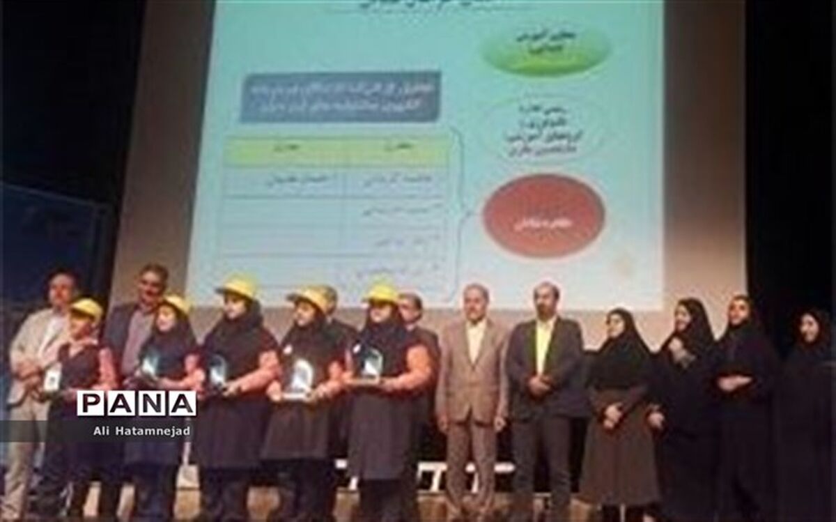 دانش آموزان بجنورد 3 رتبه برتر کشوری جشنواره جابر بن حیان را کسب کردند