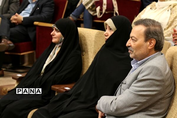 مراسم تجلیل از افتخار آفرین های کنکور 1397 و المپیاد های 2018