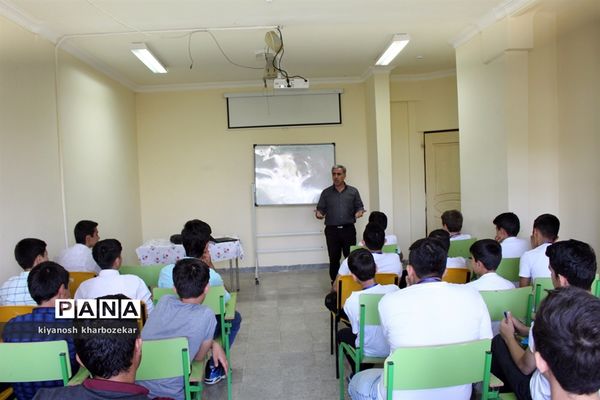 اولین اردوی آموزشی - توجیهی همیار مشاور پسر آذربایجان غربی