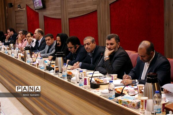 جلسه تشریح دستور العمل ساماندهی نیروی انسانی حوزه معاونت پرورشی و فرهنگی شهرستانهای استان تهران