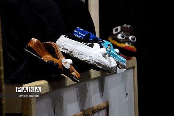 نمایش عروسکی ورود ممنوع  برگزار شد
