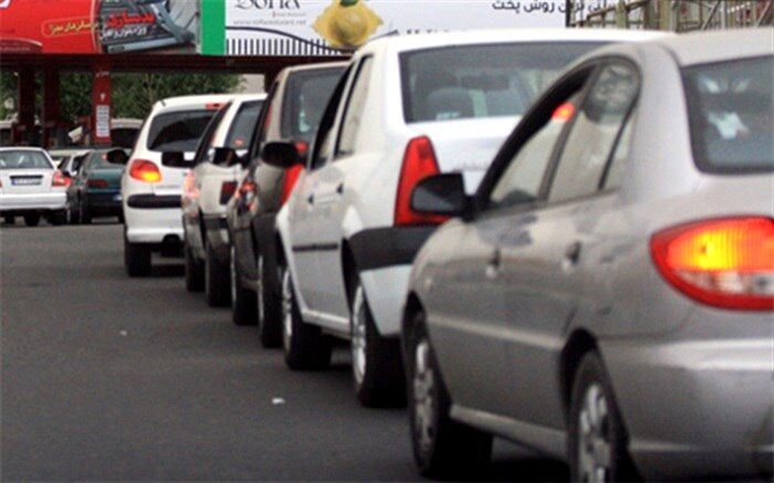 تدبیر؛ مشکل صف های طولانی بنزین را حل کرد
