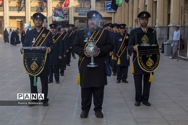 سیاهپوش شدن حرم مطهر شاهچراغ در شرف محرم